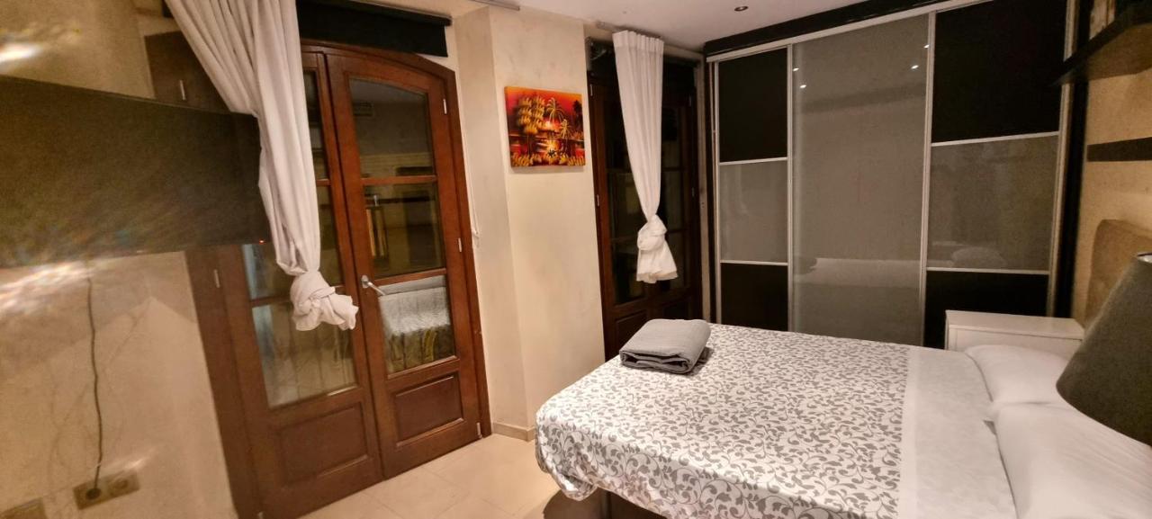 Apartamentos Salamanca มาลากา ภายนอก รูปภาพ