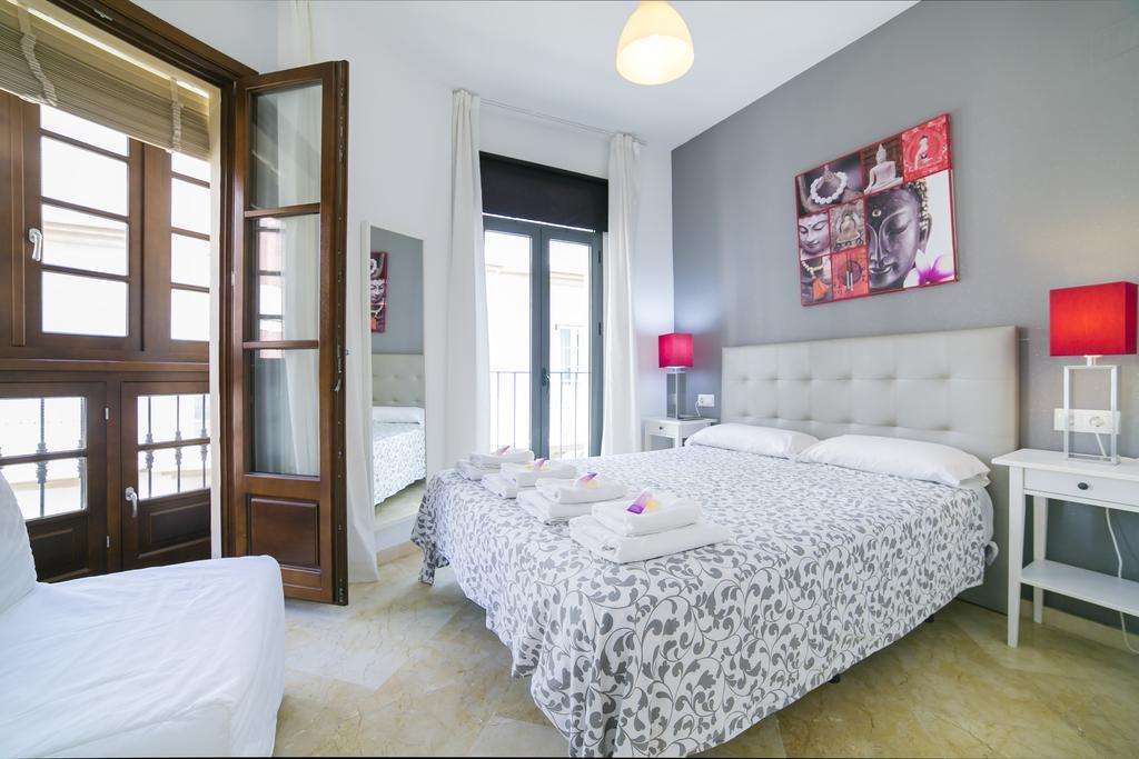 Apartamentos Salamanca มาลากา ภายนอก รูปภาพ