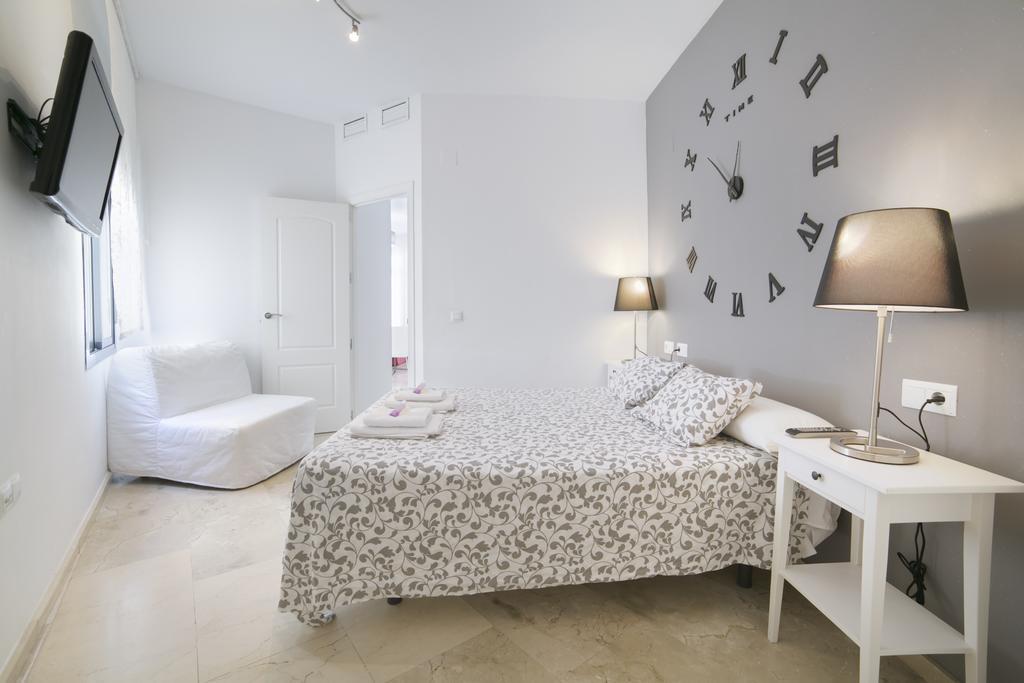Apartamentos Salamanca มาลากา ห้อง รูปภาพ